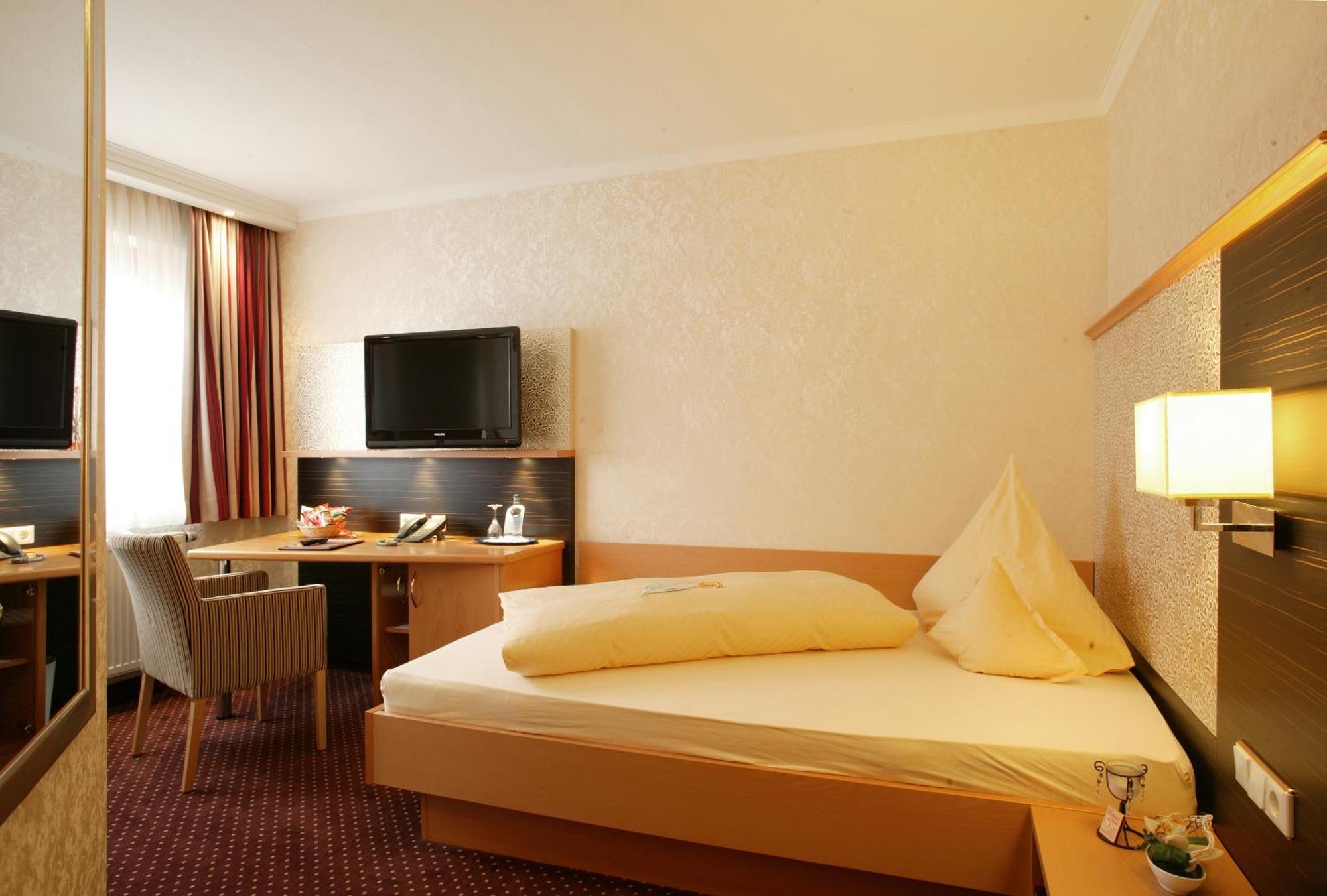 Forellenhof Roessle Hotel & Restaurant Lichtenstein  Екстериор снимка
