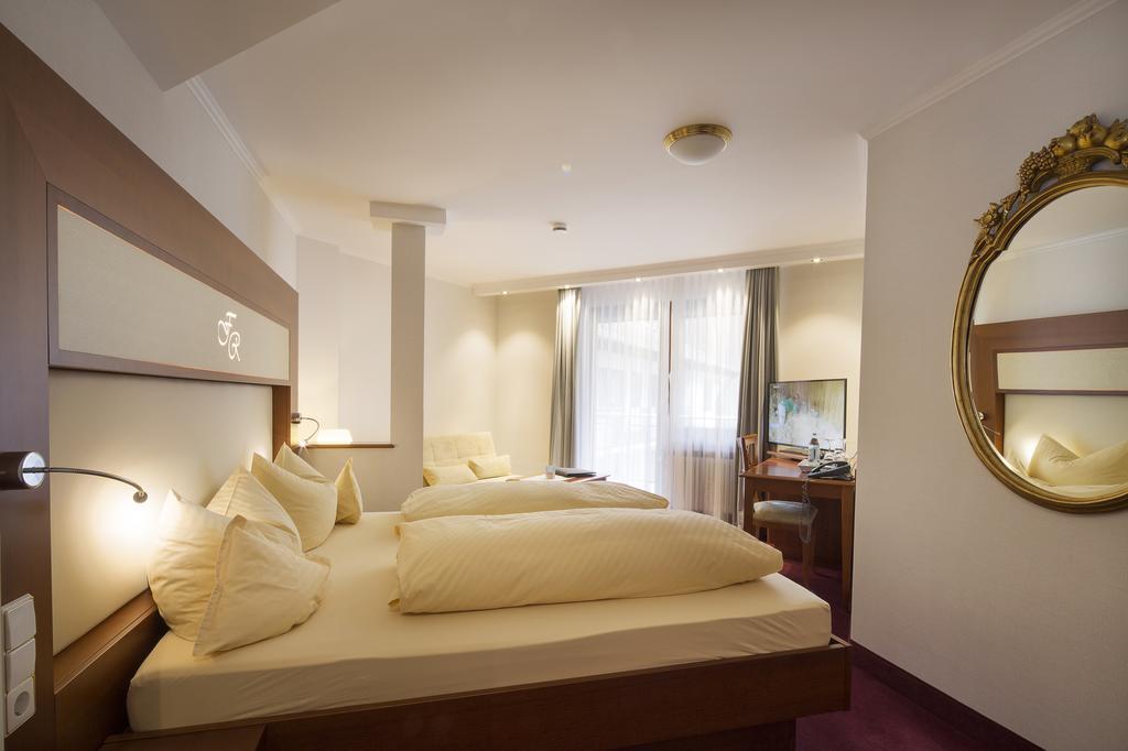 Forellenhof Roessle Hotel & Restaurant Lichtenstein  Екстериор снимка