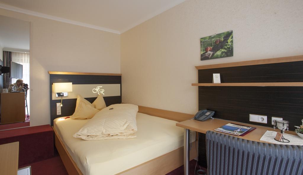 Forellenhof Roessle Hotel & Restaurant Lichtenstein  Екстериор снимка